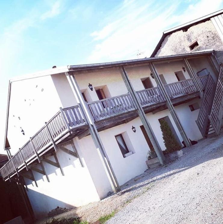 Chambres D'Hotes Les Templiers Rugney エクステリア 写真